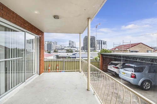 2/33 Auburn Street, Wollongong, NSW 2500
