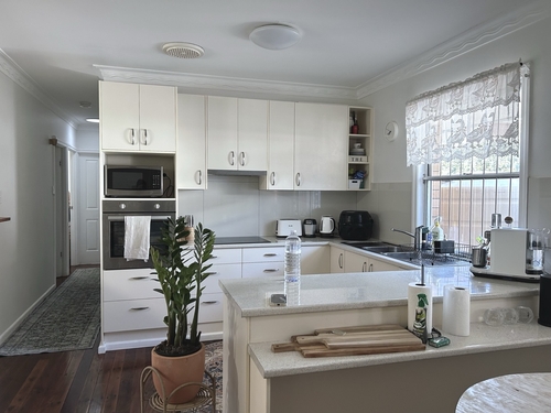 3 Creek Avenue, Ashgrove, QLD 4060