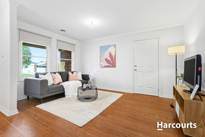 4 Souhail Court, Berwick, VIC 3806 photo 2 of 17