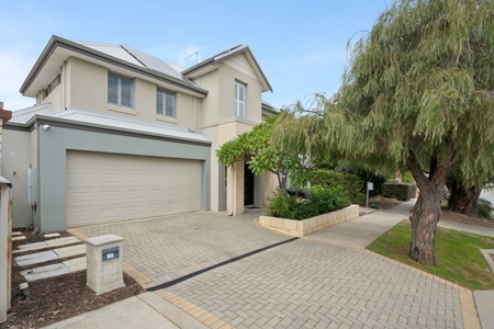 32A Foss Street, Bicton, WA 6157