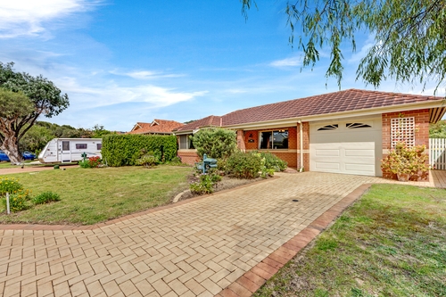 4 Pioneer Cove, Busselton, WA 6280