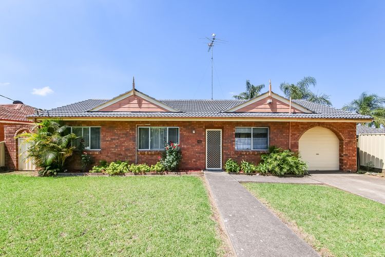 18 College Road, Campbelltown, NSW 2560 for Sale