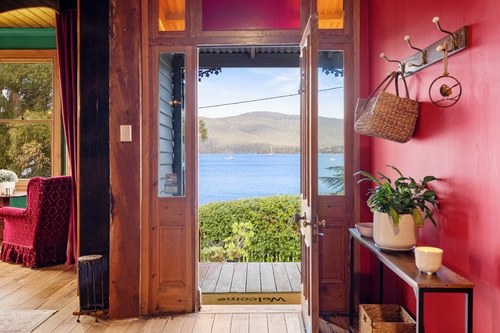 11 Bay View Road, Dover, TAS 7117