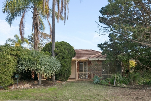 8 Savoy Place, Duncraig, WA 6023
