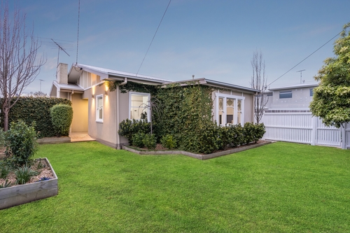 3 Mann Street, East Geelong, VIC 3219