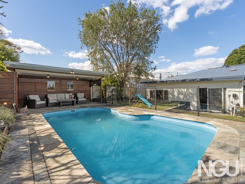 16 Orchard Street, Eastern Heights, QLD 4305