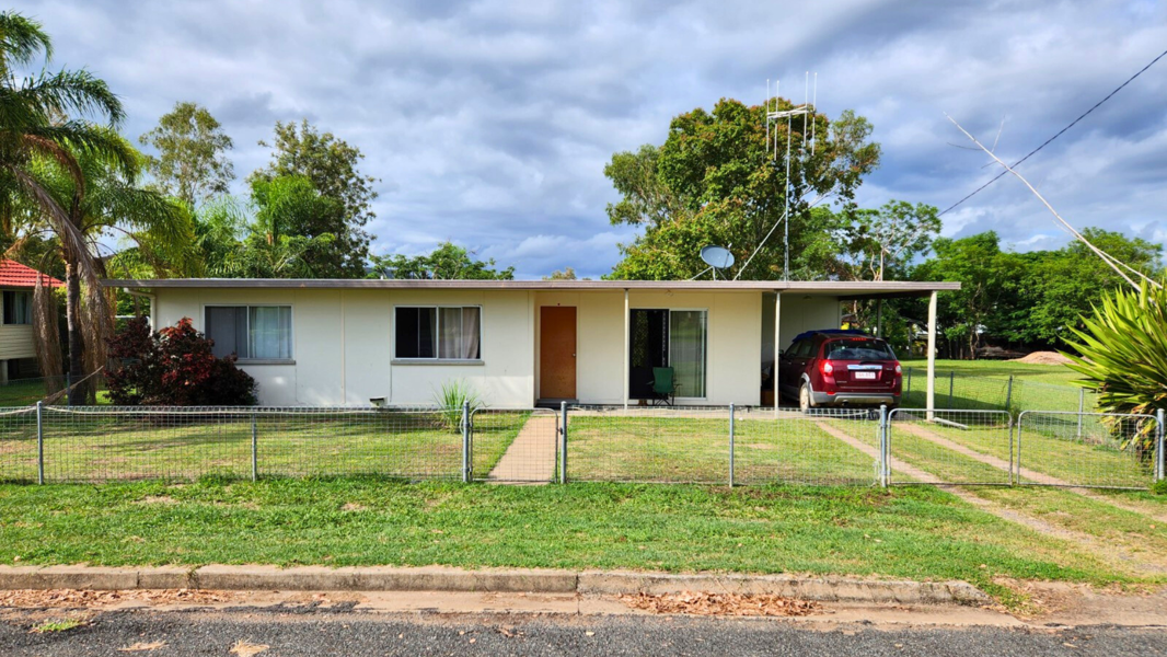 8 Carey Street, Gayndah, QLD 4625 for Sale