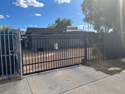 1/33 Larapinta Drive, Gillen, NT 0870