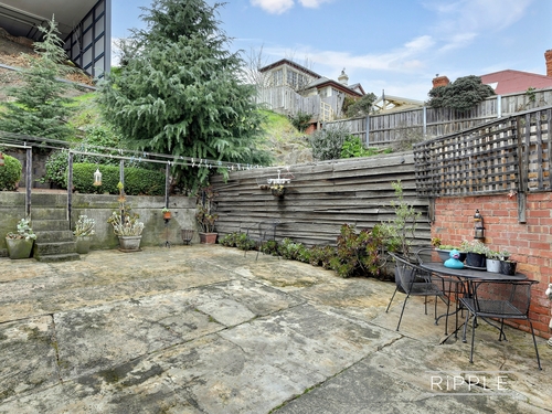 85 Brooker Avenue, Glebe, TAS 7000