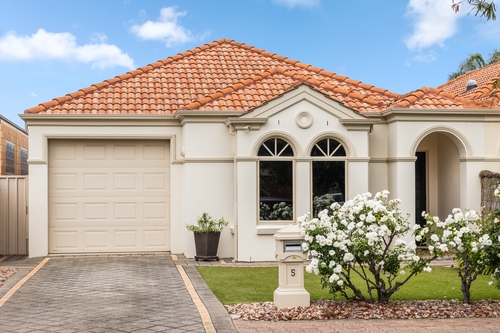 5 Clovelly Avenue, Glenelg North, SA 5045