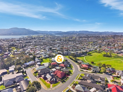 10 Moore Park Drive, Glenorchy, TAS 7010