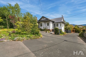 11 Haig Street, Lenah Valley, TAS 7008 photo 3 of 27