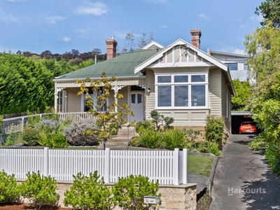 14 Bellevue Parade, New Town, TAS 7008 photo 2 of 30