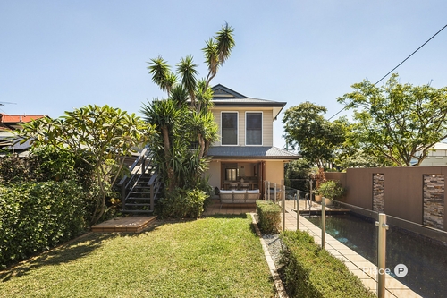 85 Power Street, Norman Park, QLD 4170