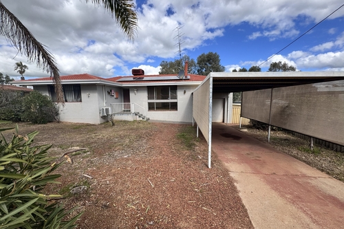 13 Clarkson Street, Northam, WA 6401