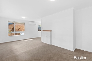 19 Wongoola Close, O'Connor, ACT 2602 photo 3 of 12