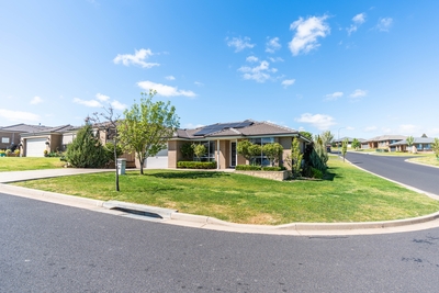 20 Begonia Place, Orange, NSW 2800 photo 23 of 23