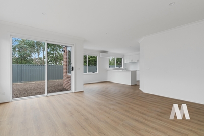 19 Headrig Circuit, Pakenham, VIC 3810 photo 2 of 8