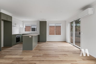 21 Headrig Circuit, Pakenham, VIC 3810 photo 2 of 8