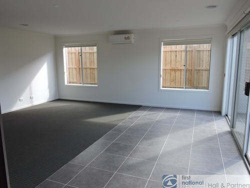 28 Cabernet Way, Pakenham, VIC 3810