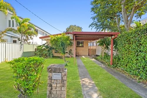 29 Fourteenth Avenue, Palm Beach, QLD 4221