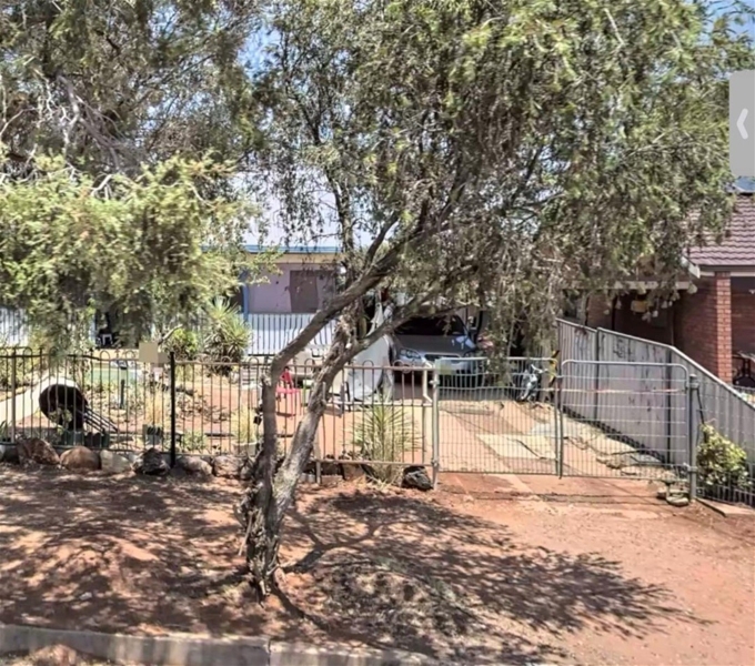 48 Howard Street, Peak Hill, NSW 2869 for Sale