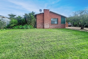 60 Eltham Avenue, Port Lincoln, SA 5606 photo 3 of 8