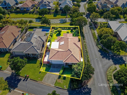 2 The Sanctuary Close, Port Macquarie, NSW 2444