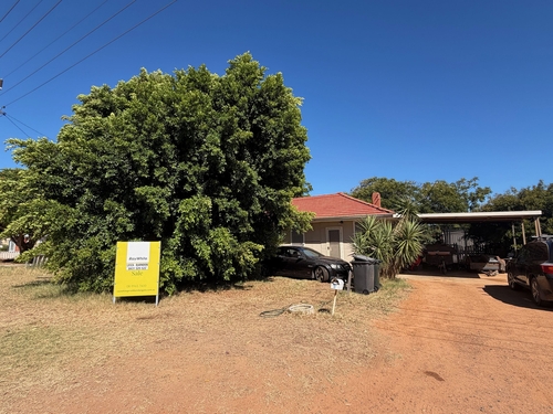 5 Cypress Street, Rangeway, WA 6530