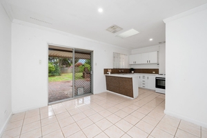 6 Farris Street, Rockingham, WA 6168 photo 3 of 14