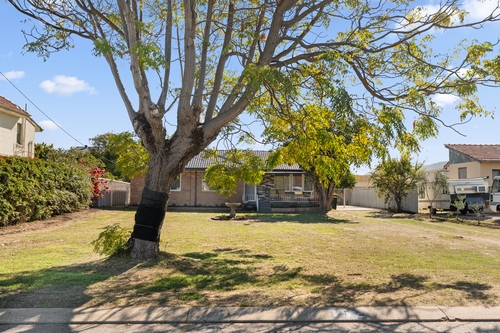 152 Kent Street, Rockingham, WA 6168