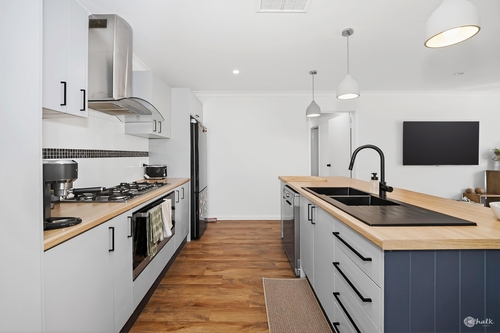 1 Walker Avenue, Rockingham, WA 6168