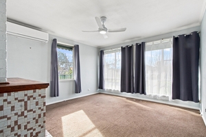 28 Overend Crescent, Sale, VIC 3850 photo 2 of 13