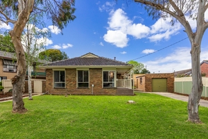 10 Marley Street, Sale, VIC 3850 photo 2 of 27