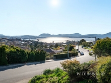 516 Churchill Avenue, Sandy Bay, TAS 7005