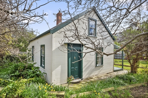 22 Queen Street, Sandy Bay, TAS 7005