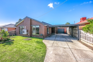11 Wills Street, Sunbury, VIC 3429 photo 2 of 10