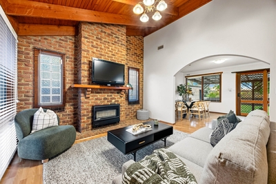 101 Harker Street, Sunbury, VIC 3429 photo 2 of 18