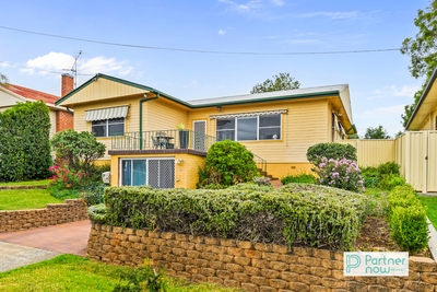 16 Lancaster Avenue, Tamworth, NSW 2340 photo 1 of 12