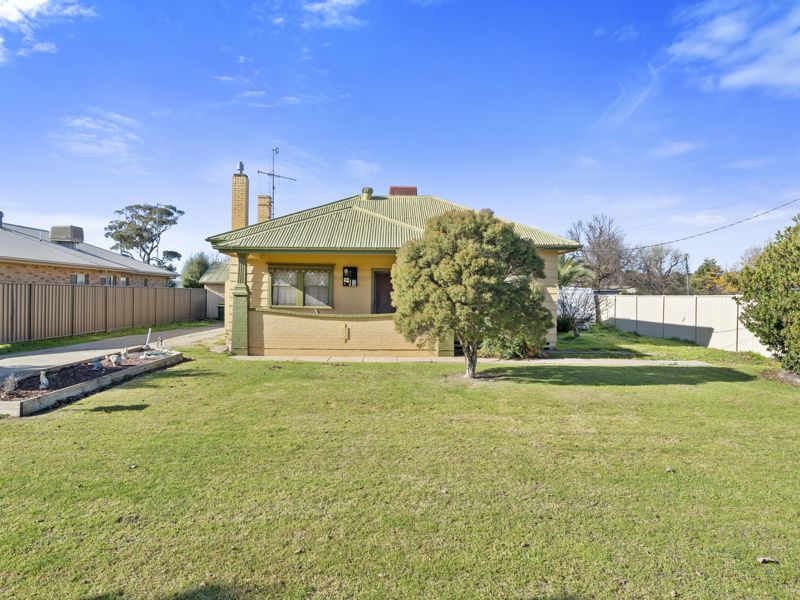12 Jerilderie Street North, Tocumwal, NSW 2714 for Sale