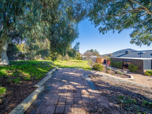 12 Dyer Place, Wanniassa, ACT 2903