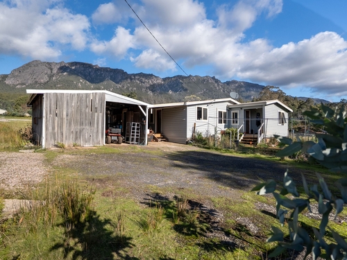 10 Barrow Street, Gowrie Park, TAS 7306