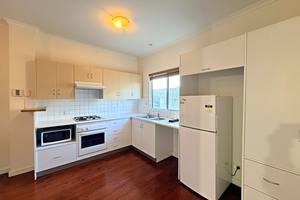 2/20 North Street, Adelaide, SA 5000 photo 3 of 16