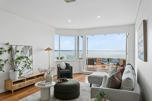 5F/10 Mounts Bay Road, Crawley, WA 6009 photo 3 of 18