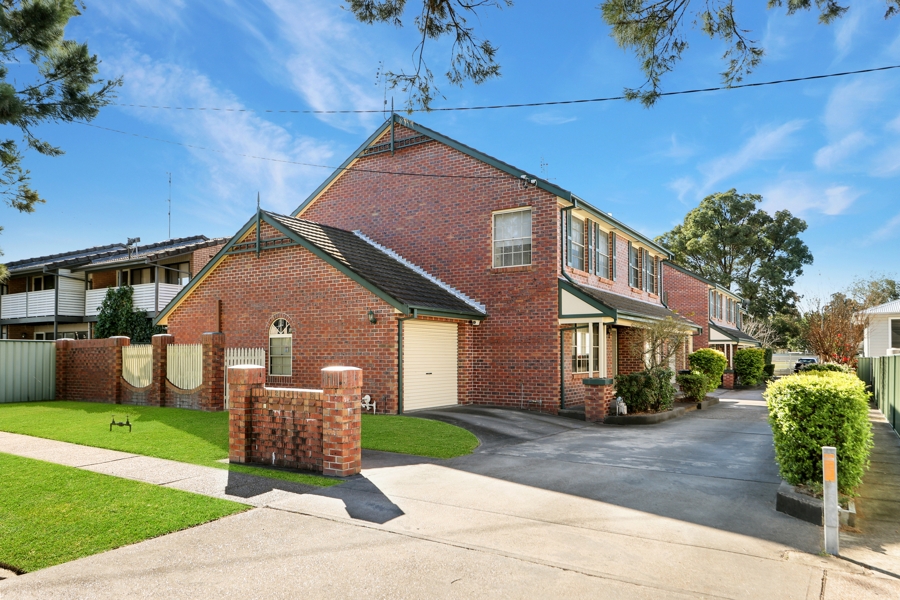 1/111 Hobart Road, New Lambton, NSW 2305 for Sale