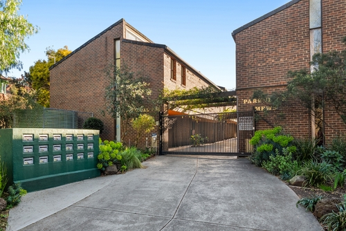 8/517 Royal Parade, Parkville, VIC 3052
