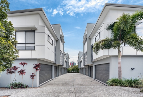 11/31-33 Minnie Street, Southport, QLD 4215