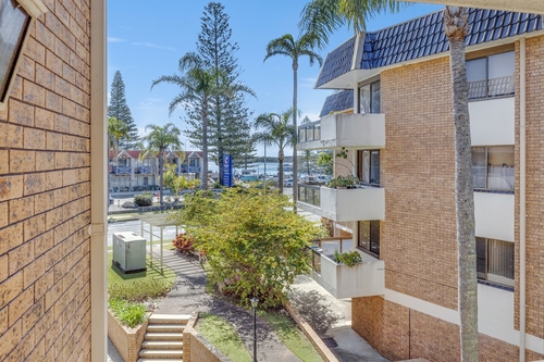201b/4-6 Buller Street, Port Macquarie, NSW 2444