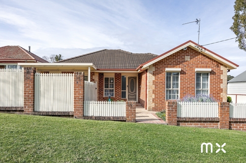 1/39 Dempster Street, West Wollongong, NSW 2500