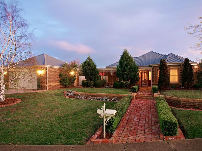 3 St Andrews Drive, Werribee, VIC 3030 Property Details